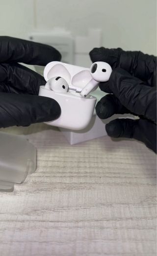 AirPods 4 con Cancelación de Ruido