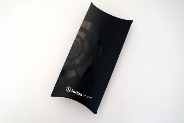 Camiseta firmada Iker Casillas LaLiga Icons T. L