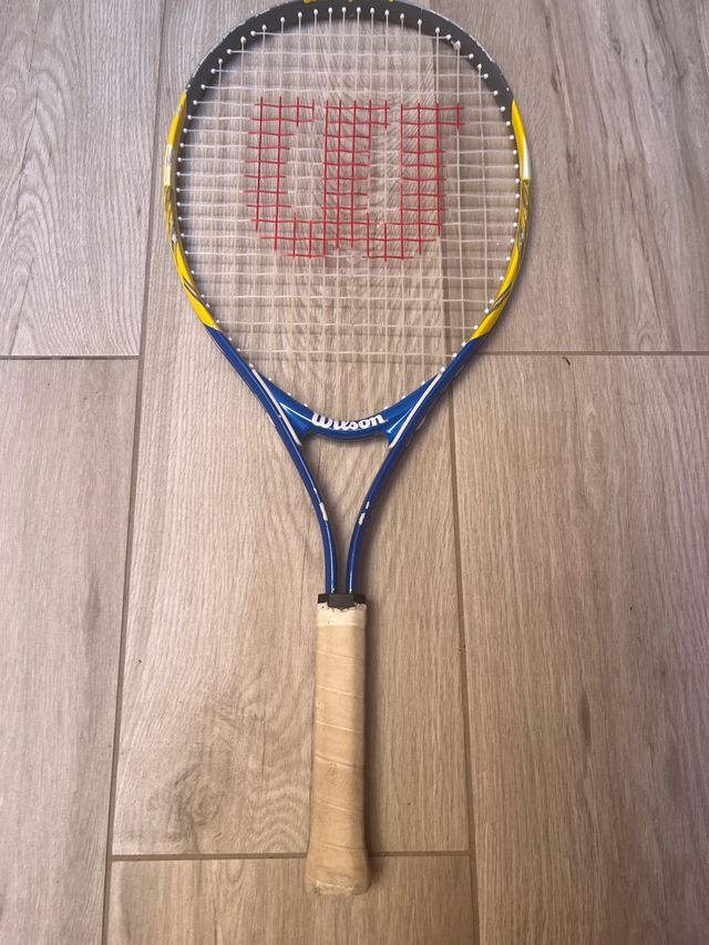 Raqueta de Tenis Wilson Azul y Amarilla
