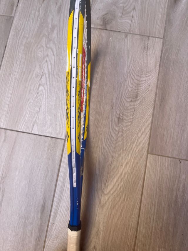 Raqueta de Tenis Wilson Azul y Amarilla
