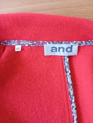 Giacca rossa o gialla AND