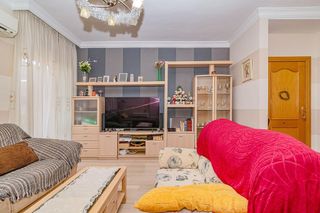 Piso en venta en Residencial Triana - Barrio Alto en Gabias (Las)