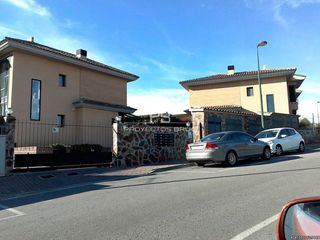 Casa adosada en venta en Sant Esteve Sesrovires