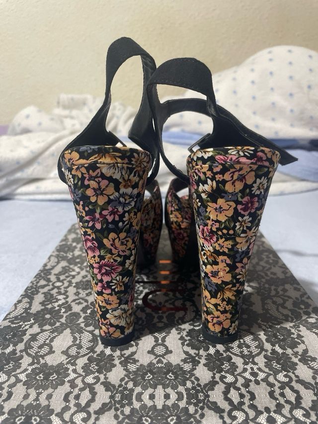 Tacones Nly Multicolor Estampado Floral