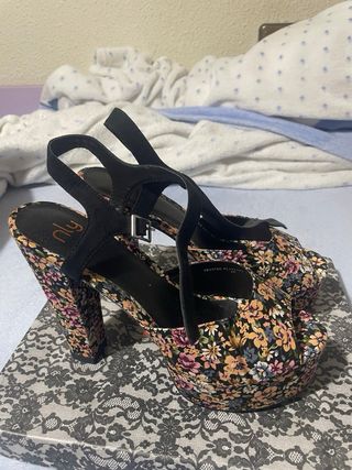 Tacones Nly Multicolor Estampado Floral