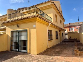 Casa adosada en venta en Los Pacos en Fuengirola