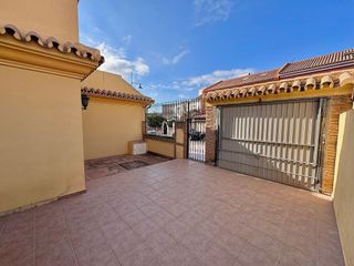 Casa adosada en venta en Los Pacos en Fuengirola