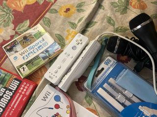 Consola Wii + Juegos + Accesorios