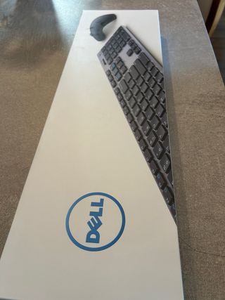 Teclado y ratón inalámbricos DELL