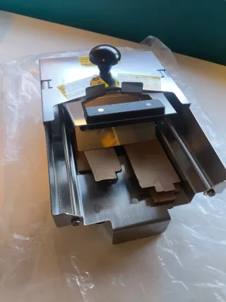 Cortador de Panecillos Inox