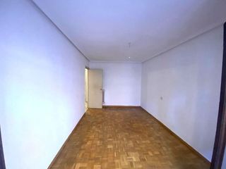Piso en venta en Casco Antiguo en León