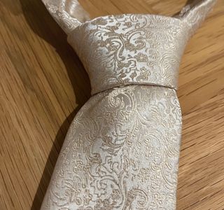 Corbata y Panuelo de Seda
