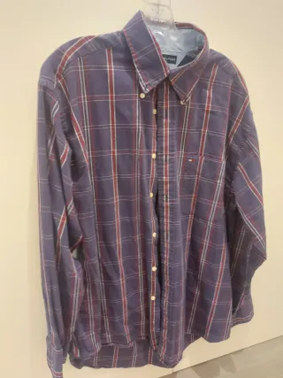 Camisa Tommy Hilfiger cuadros azul y rojo