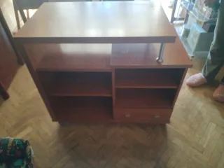Mesa auxiliar para TV