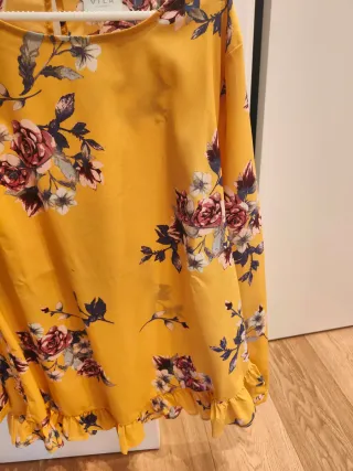 Camisa Vila floral amarilla talla L