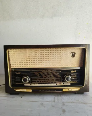 Radio antigua Graetz Musica. Radio válvulas.