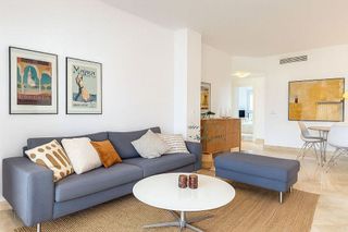 Piso en venta en El Faro de Calaburra - Chaparral en Mijas