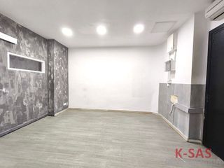 Local comercial en venta en Can Clota en Esplugues de Llobregat