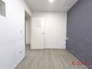 Local comercial en venta en Can Clota en Esplugues de Llobregat