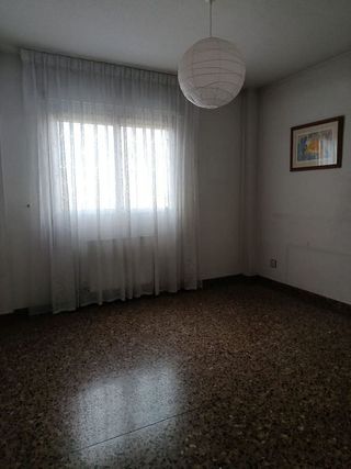 Piso en alquiler en Delicias en Zaragoza