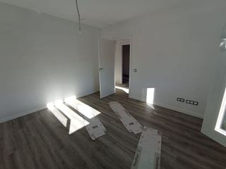 Casa adosada en venta en Tomelloso