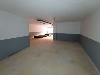 Casa adosada en venta en Tomelloso
