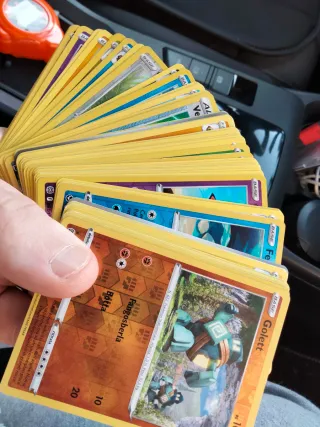 Lotto 50 carte Pokemon