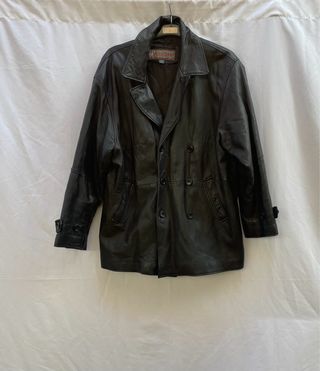 Abrigo vintage cuero negro y cazadora cuero