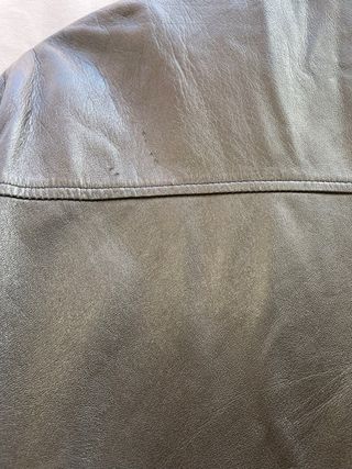 Abrigo vintage cuero negro y cazadora cuero