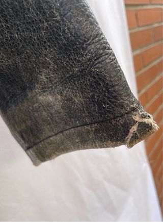 Abrigo vintage cuero negro y cazadora cuero