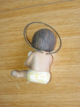 Figura religiosa niño con cordero