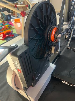 Rodillo Élite Justo + Zwift Cog
