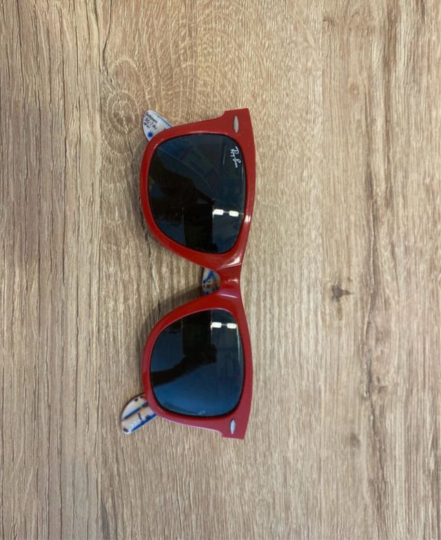 Gafas de Sol Ray-Ban Rojas