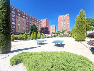 Piso en venta en Parla Este en Parla