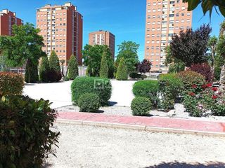 Piso en venta en Parla Este en Parla
