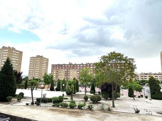 Piso en venta en Parla Este en Parla