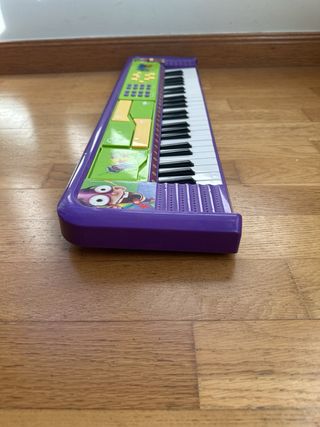 Piano Juguete Famboy & Chum Chum