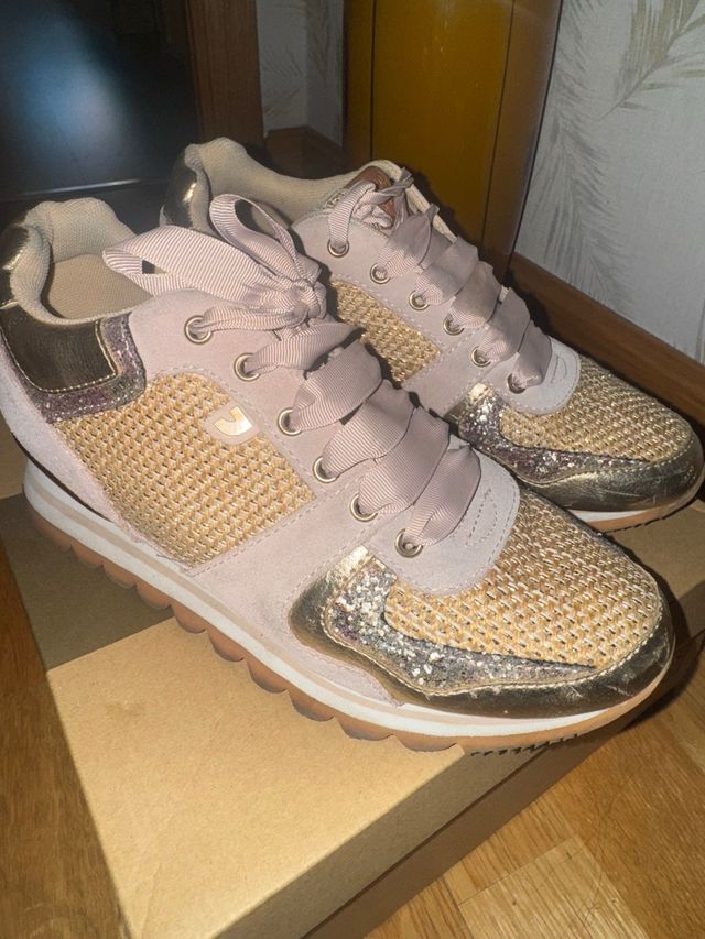 Zapatillas Mujer Doradas y Rosas