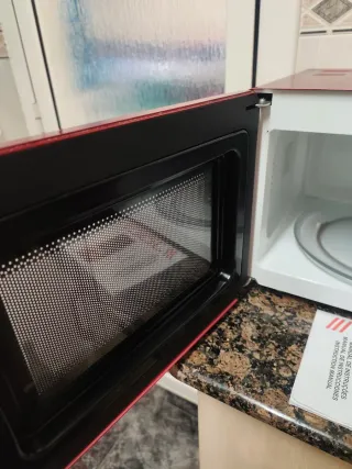 Microondas Jocel Rojo