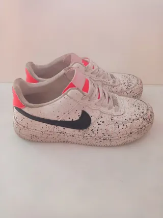 Zapatillas Nike Air Force Blancas y Rosas