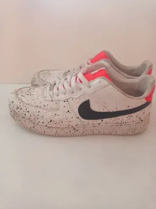 Zapatillas Nike Air Force Blancas y Rosas