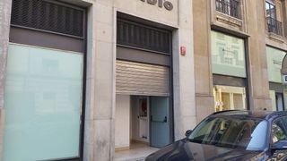 Local comercial en alquiler en Ensanche en Pamplona