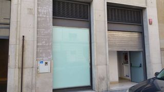 Local comercial en alquiler en Ensanche en Pamplona