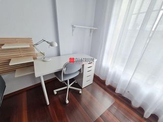 Piso en venta en Ensanche - Sar en Santiago de Compostela