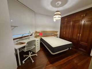 Piso en venta en Ensanche - Sar en Santiago de Compostela