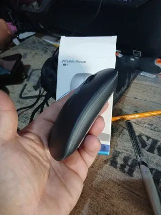 Ratón inalámbrico blanco