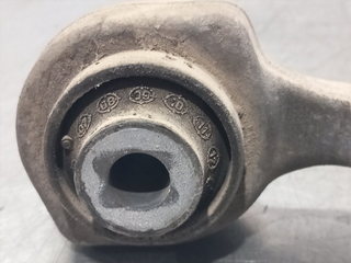 BRAZO SUSPENSION INFERIOR DELANTERO IZQUIERDO MER