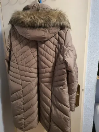 Abrigo grueso mujer beige