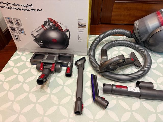 Aspiradora Dyson Big Ball Allergy