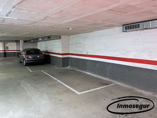 Garaje en venta en Casc Antic - Nou Cambrils en Cambrils